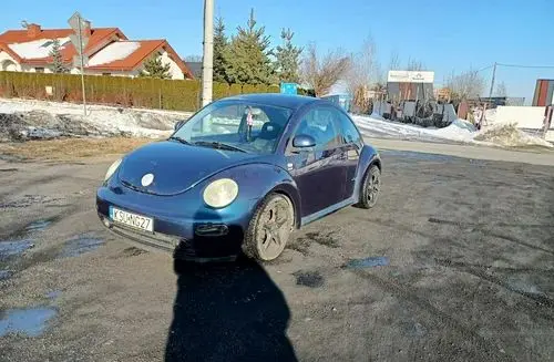 VOLKSWAGEN New Beetle 