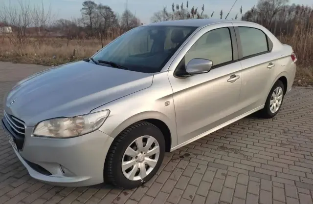 PEUGEOT 301 