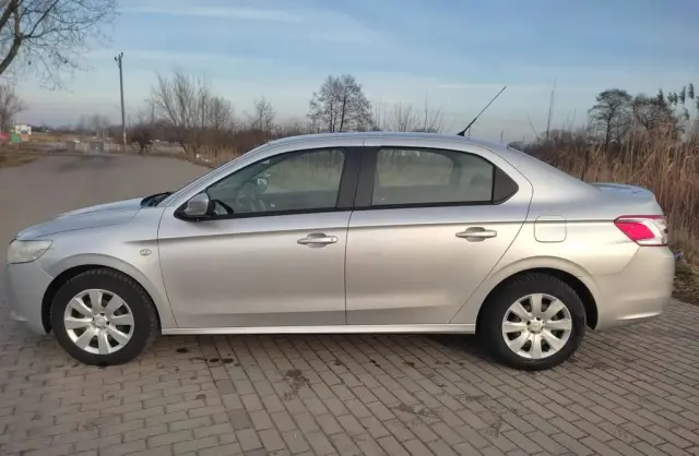 PEUGEOT 301 