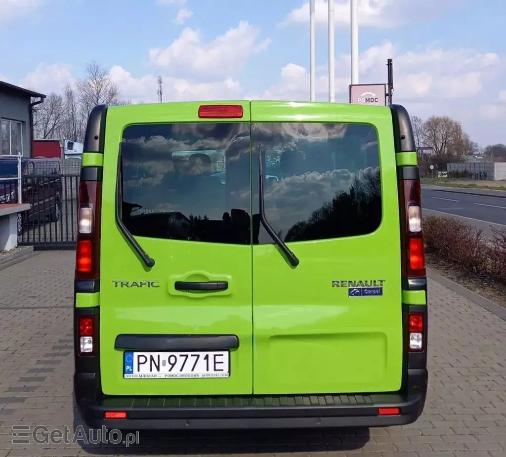RENAULT Trafic 