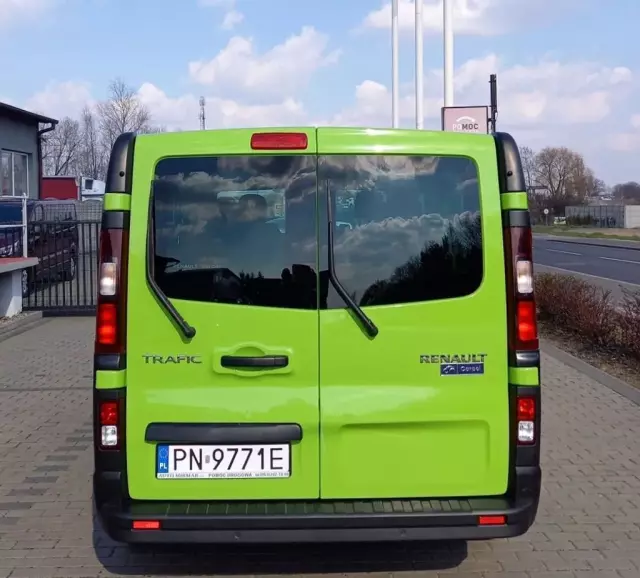RENAULT Trafic 