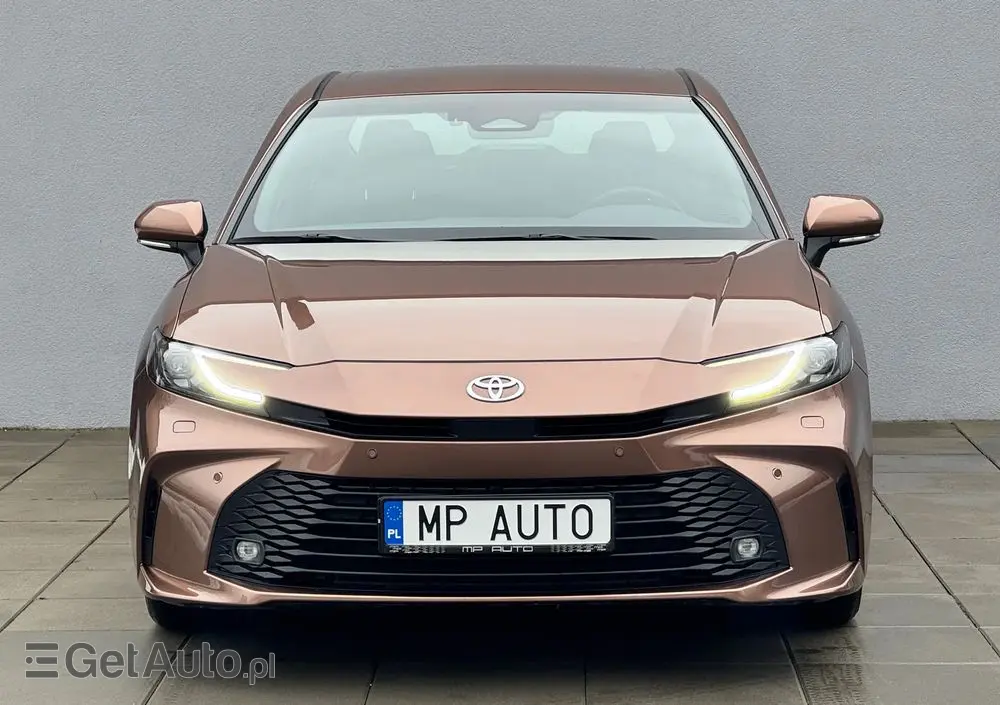 TOYOTA Camry 2.5 Hybrid Comfort CVT