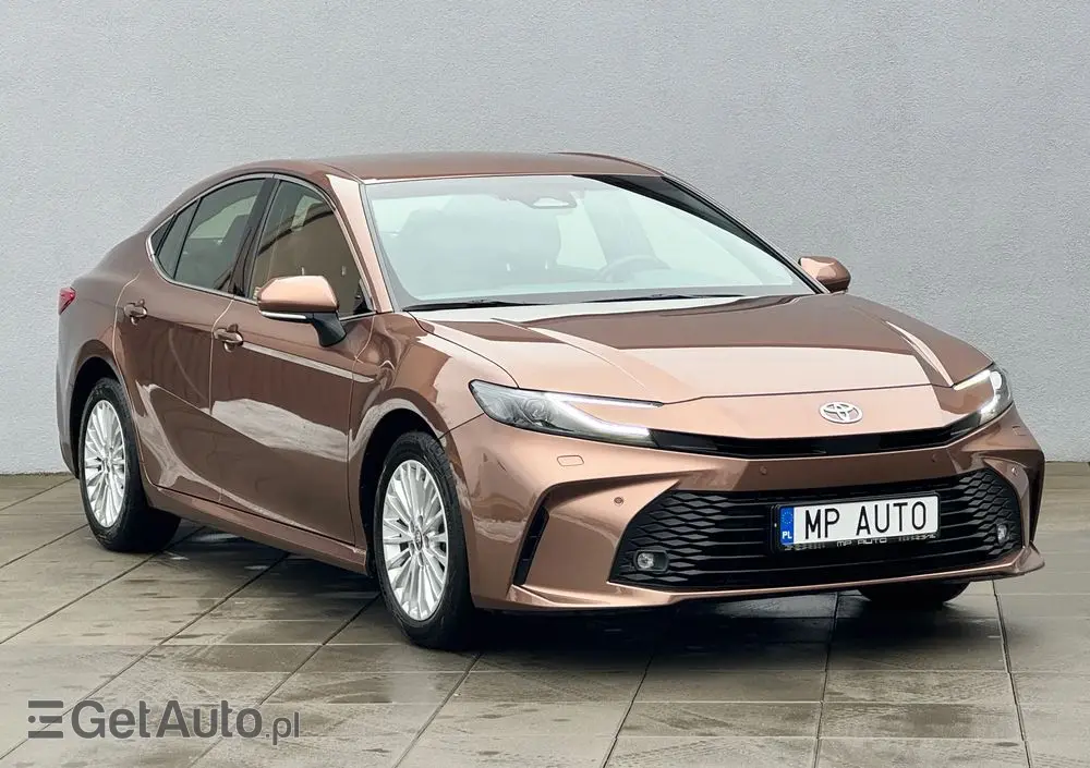 TOYOTA Camry 2.5 Hybrid Comfort CVT