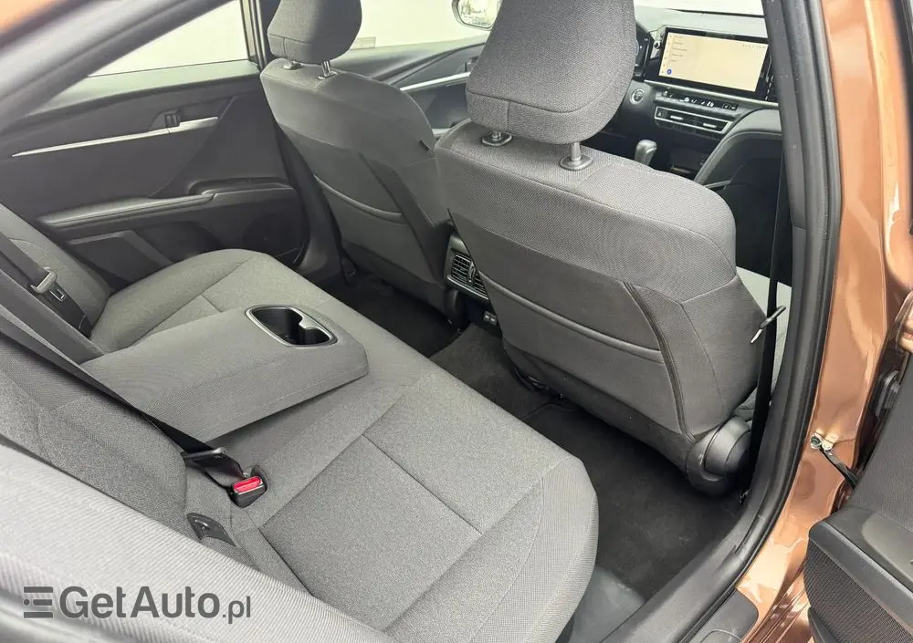 TOYOTA Camry 2.5 Hybrid Comfort CVT