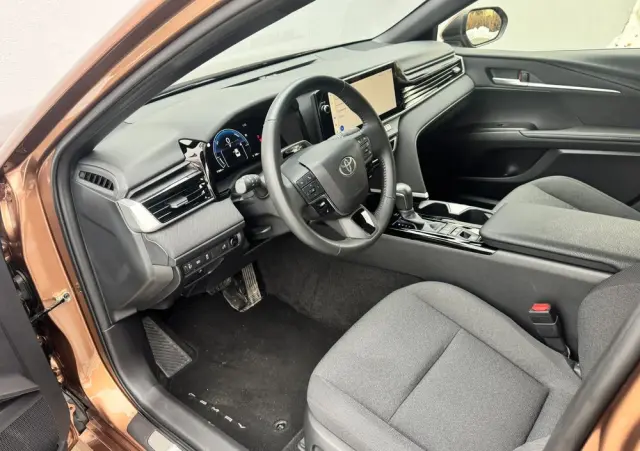 TOYOTA Camry 2.5 Hybrid Comfort CVT