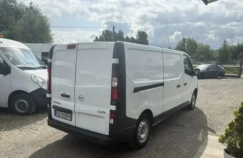 OPEL Vivaro 