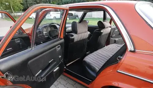 MERCEDES-BENZ W123 