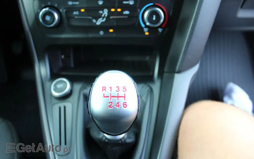 FORD Focus Turnier 1.5 EcoBlue Start-Stopp-System ACTIVE STYLE