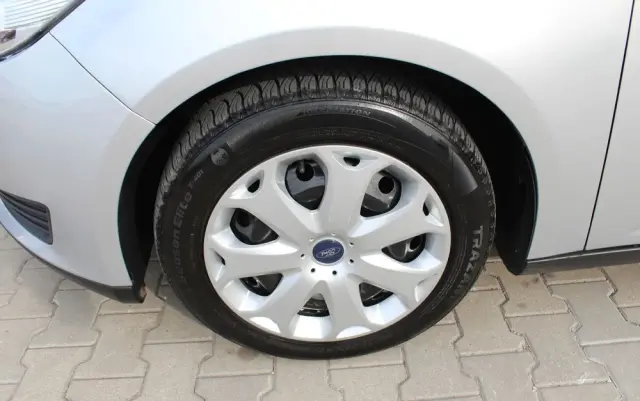 FORD Focus Turnier 1.5 EcoBlue Start-Stopp-System ACTIVE STYLE