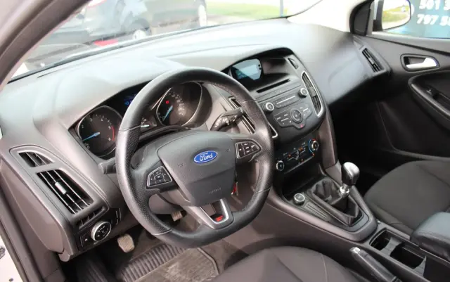 FORD Focus Turnier 1.5 EcoBlue Start-Stopp-System ACTIVE STYLE