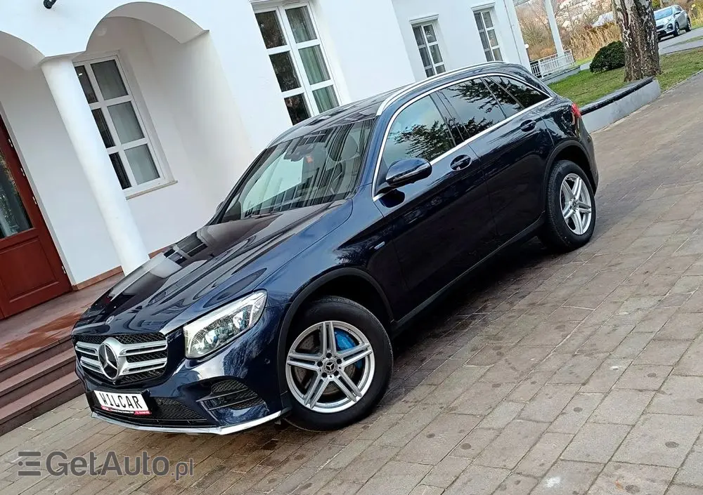 MERCEDES-BENZ GLC 
