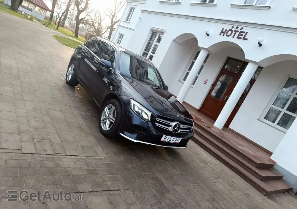 MERCEDES-BENZ GLC 
