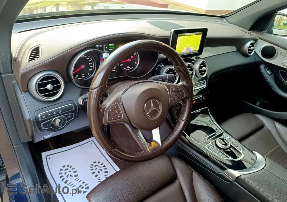 MERCEDES-BENZ GLC 