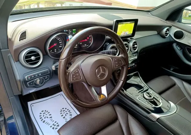 MERCEDES-BENZ GLC 