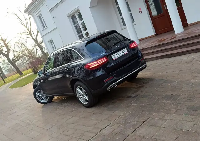MERCEDES-BENZ GLC 