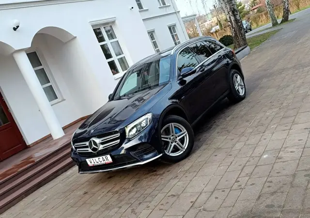 MERCEDES-BENZ GLC 