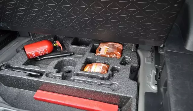 TOYOTA RAV4 2.5 (218 KM) Hybrid CVT