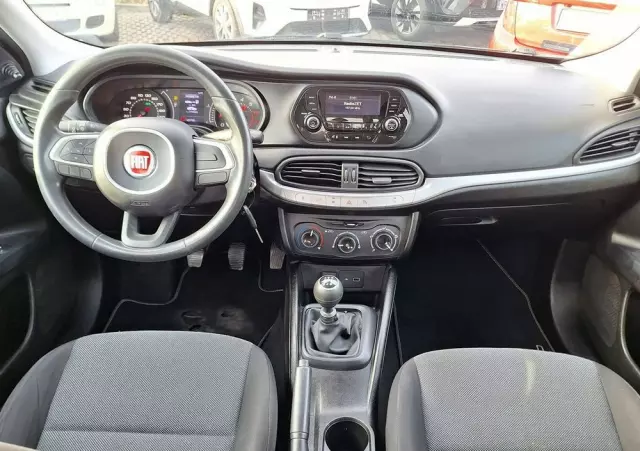FIAT Tipo 1.4 16v Easy