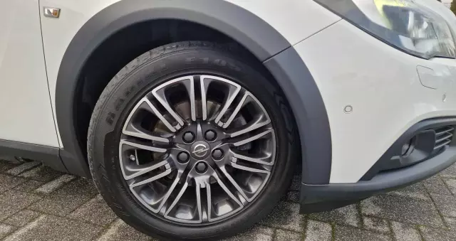 OPEL Insignia Country Tourer 2.0 DIesel 4x4 Exclusive