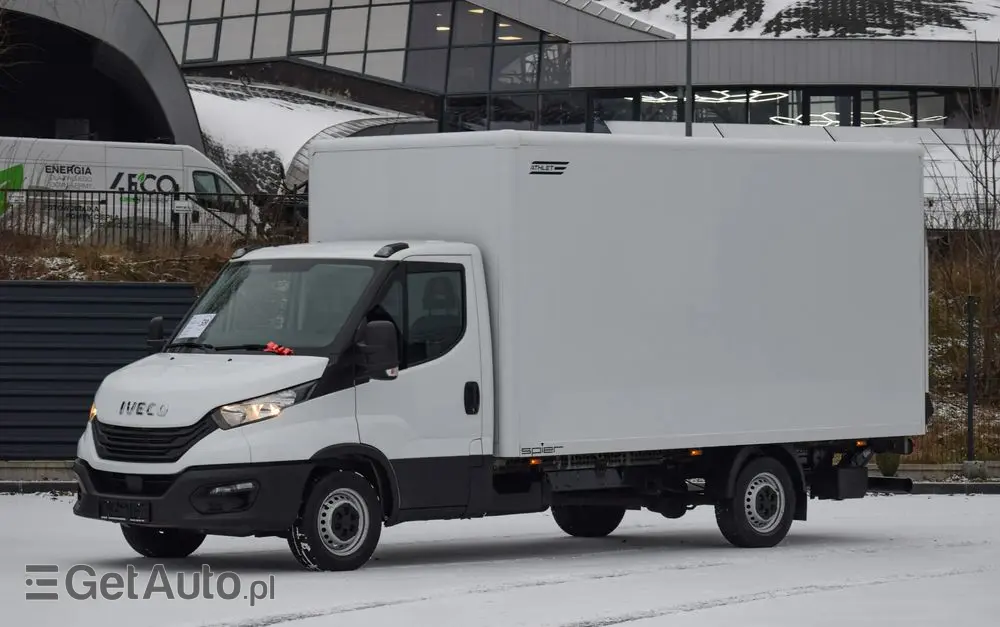 IVECO DAILY 35S14 / 2.3 - 140 KM / AUTIOMAT HI-MATIC / 3 OSOBY / DO 3,5 TONY / KONTENER / DOSTAWCZE / WINDA PALFINGER / KLIMA / TEMPOMAT / 2022 / SERWISOWANY / SPROWADZONY Z NIEMIEC 