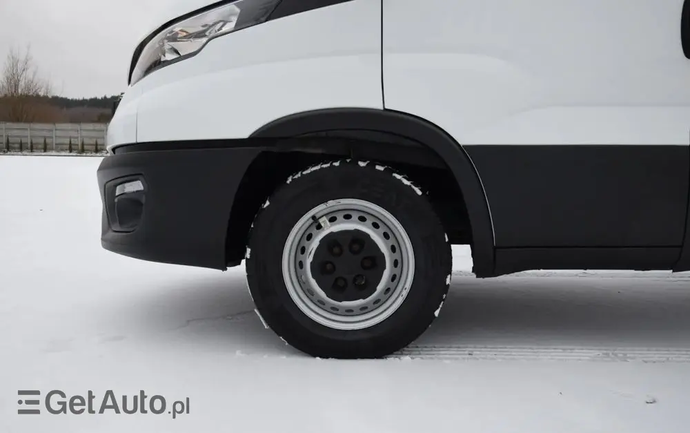 IVECO DAILY 35S14 / 2.3 - 140 KM / AUTIOMAT HI-MATIC / 3 OSOBY / DO 3,5 TONY / KONTENER / DOSTAWCZE / WINDA PALFINGER / KLIMA / TEMPOMAT / 2022 / SERWISOWANY / SPROWADZONY Z NIEMIEC 