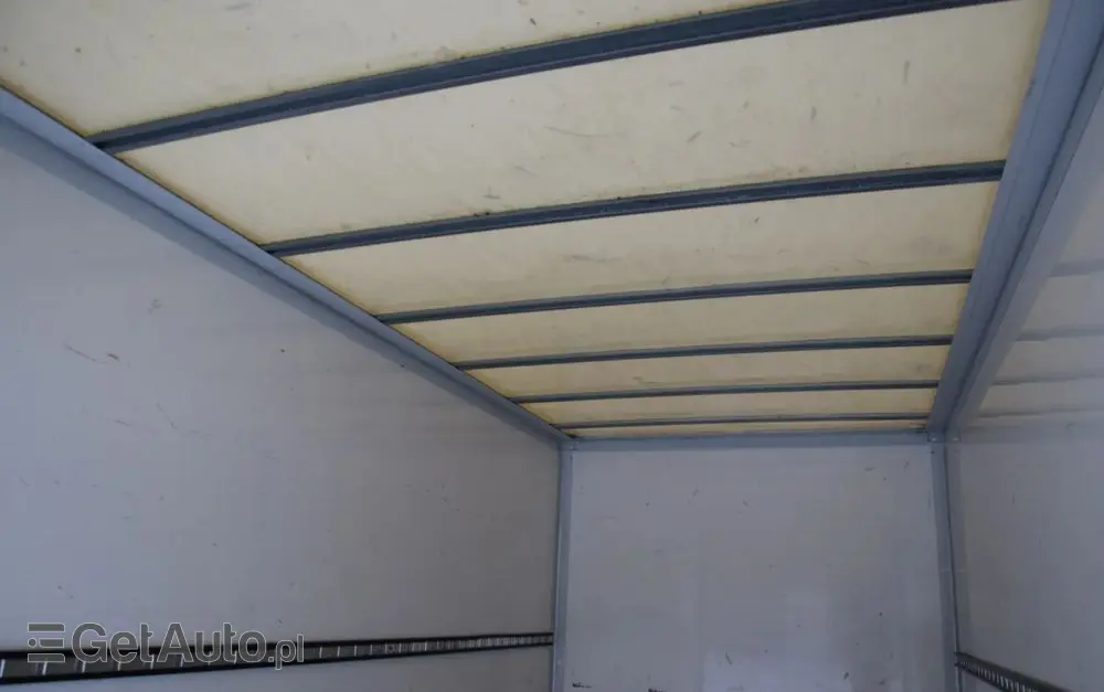 IVECO DAILY 35S14 / 2.3 - 140 KM / AUTIOMAT HI-MATIC / 3 OSOBY / DO 3,5 TONY / KONTENER / DOSTAWCZE / WINDA PALFINGER / KLIMA / TEMPOMAT / 2022 / SERWISOWANY / SPROWADZONY Z NIEMIEC 