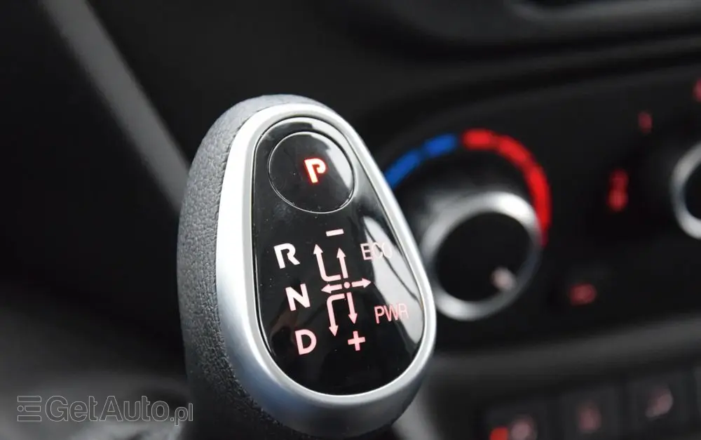 IVECO DAILY 35S14 / 2.3 - 140 KM / AUTIOMAT HI-MATIC / 3 OSOBY / DO 3,5 TONY / KONTENER / DOSTAWCZE / WINDA PALFINGER / KLIMA / TEMPOMAT / 2022 / SERWISOWANY / SPROWADZONY Z NIEMIEC 