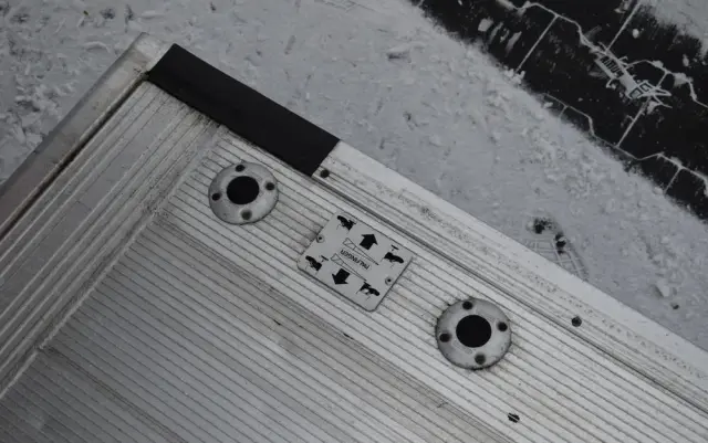 IVECO DAILY 35S14 / 2.3 - 140 KM / AUTIOMAT HI-MATIC / 3 OSOBY / DO 3,5 TONY / KONTENER / DOSTAWCZE / WINDA PALFINGER / KLIMA / TEMPOMAT / 2022 / SERWISOWANY / SPROWADZONY Z NIEMIEC 