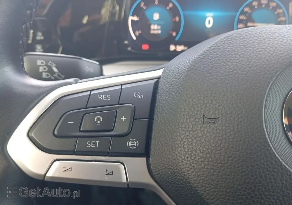 VOLKSWAGEN Golf VIII 2.0 TDI Life