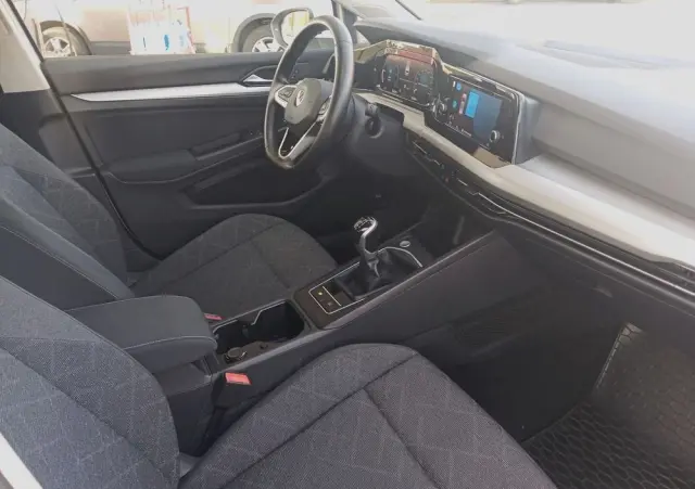 VOLKSWAGEN Golf VIII 2.0 TDI Life