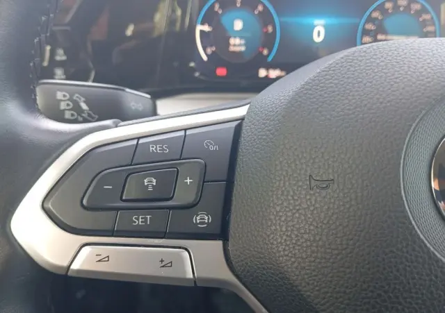 VOLKSWAGEN Golf VIII 2.0 TDI Life