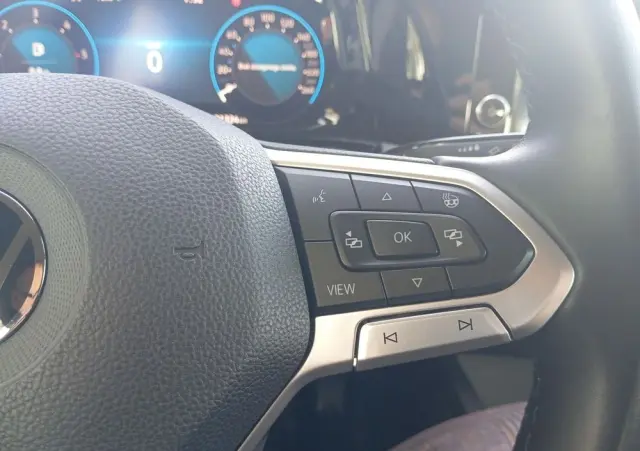 VOLKSWAGEN Golf VIII 2.0 TDI Life