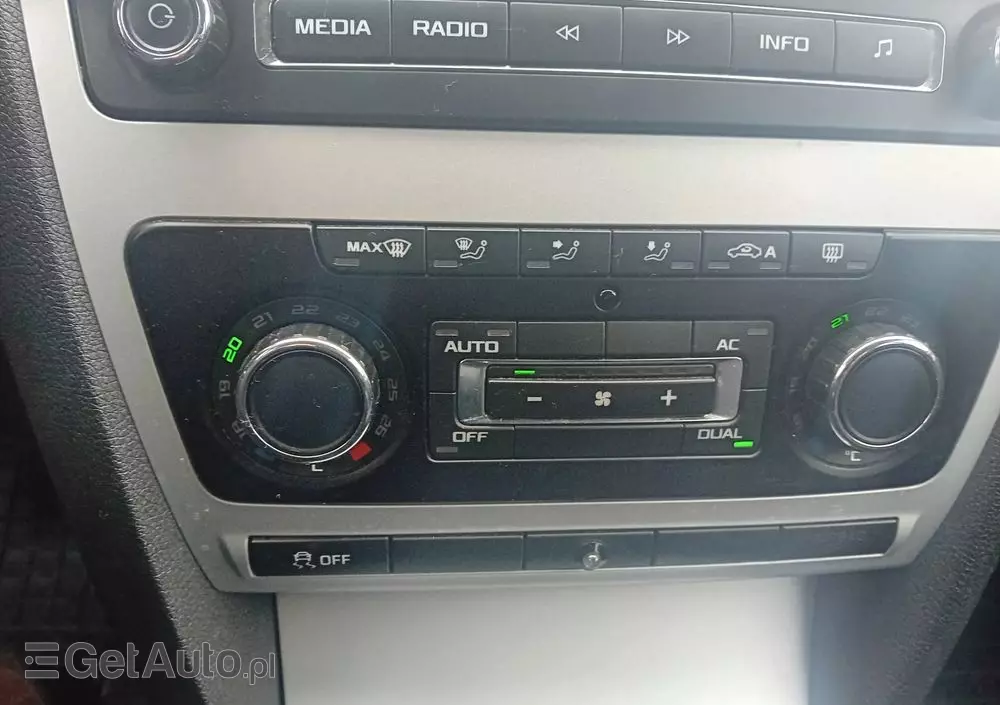 SKODA Octavia 