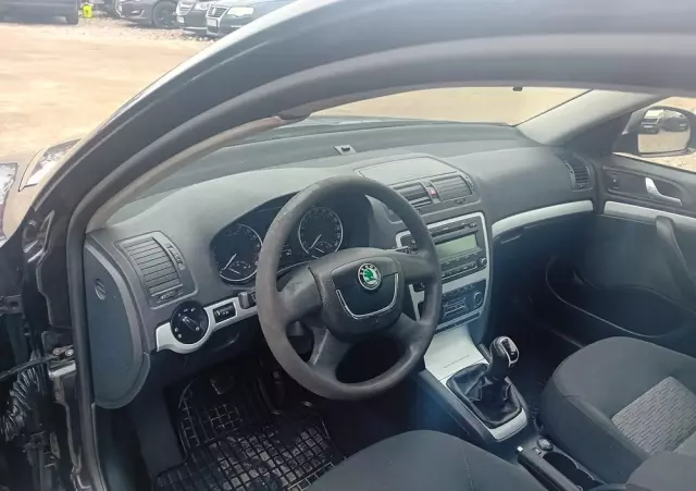 SKODA Octavia 