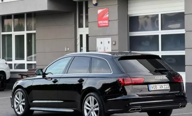AUDI A6 