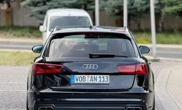 AUDI A6 
