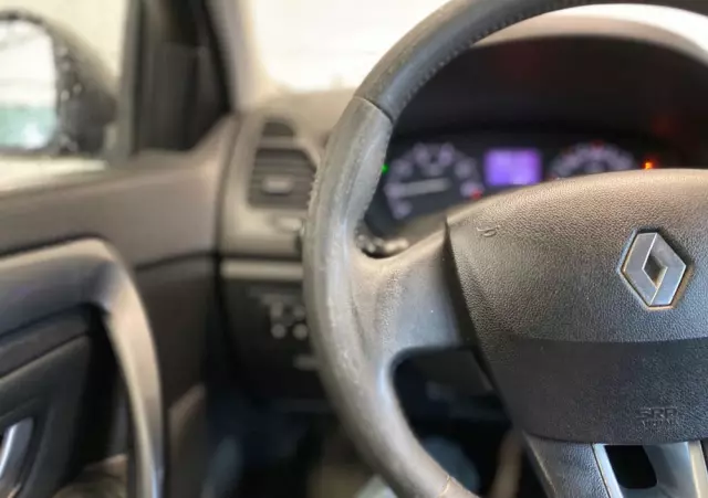 RENAULT Laguna 2.0 Authentique