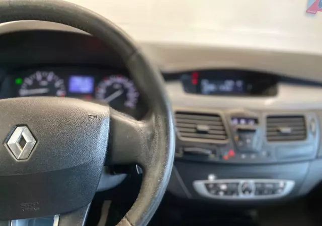 RENAULT Laguna 2.0 Authentique