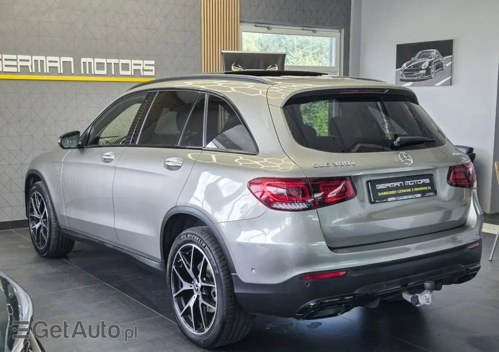 MERCEDES-BENZ GLC 