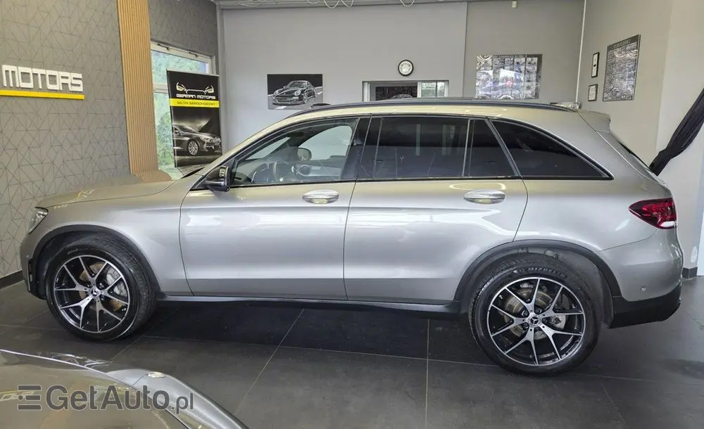 MERCEDES-BENZ GLC 