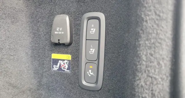 VOLVO V60 D4 AWD Geartronic Inscription