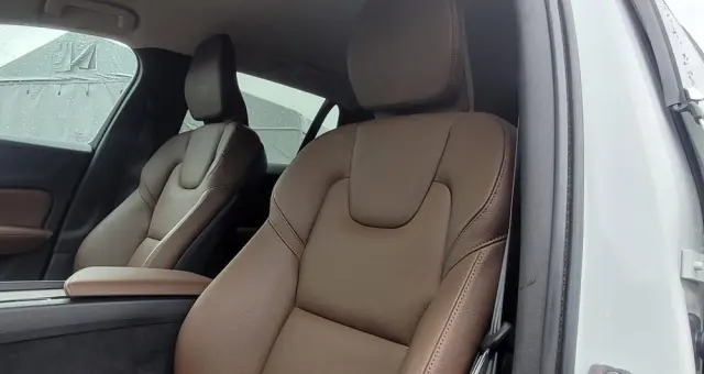 VOLVO V60 D4 AWD Geartronic Inscription