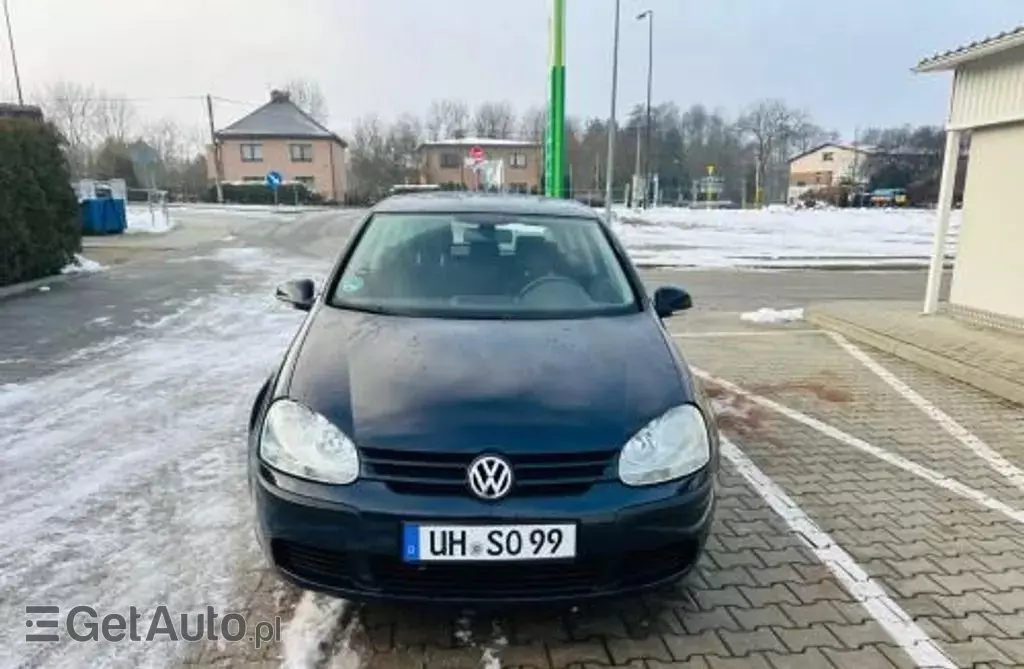 VOLKSWAGEN Golf 