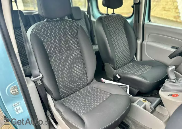 RENAULT Kangoo 1.6 8V Happy Family