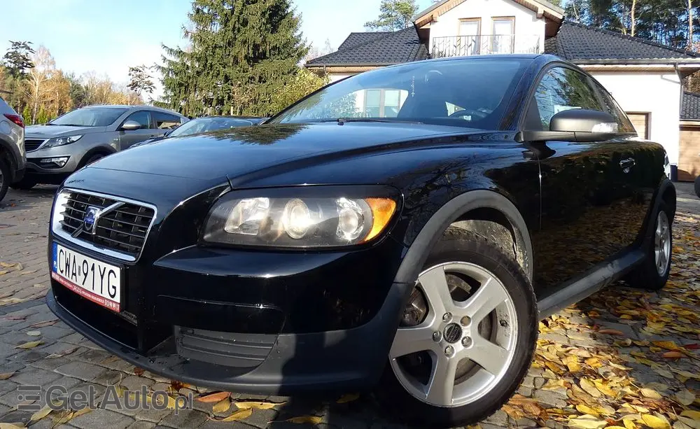 VOLVO C30 