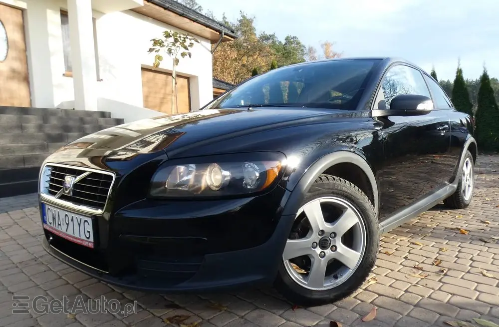 VOLVO C30 