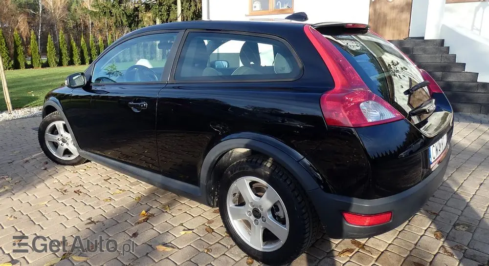VOLVO C30 