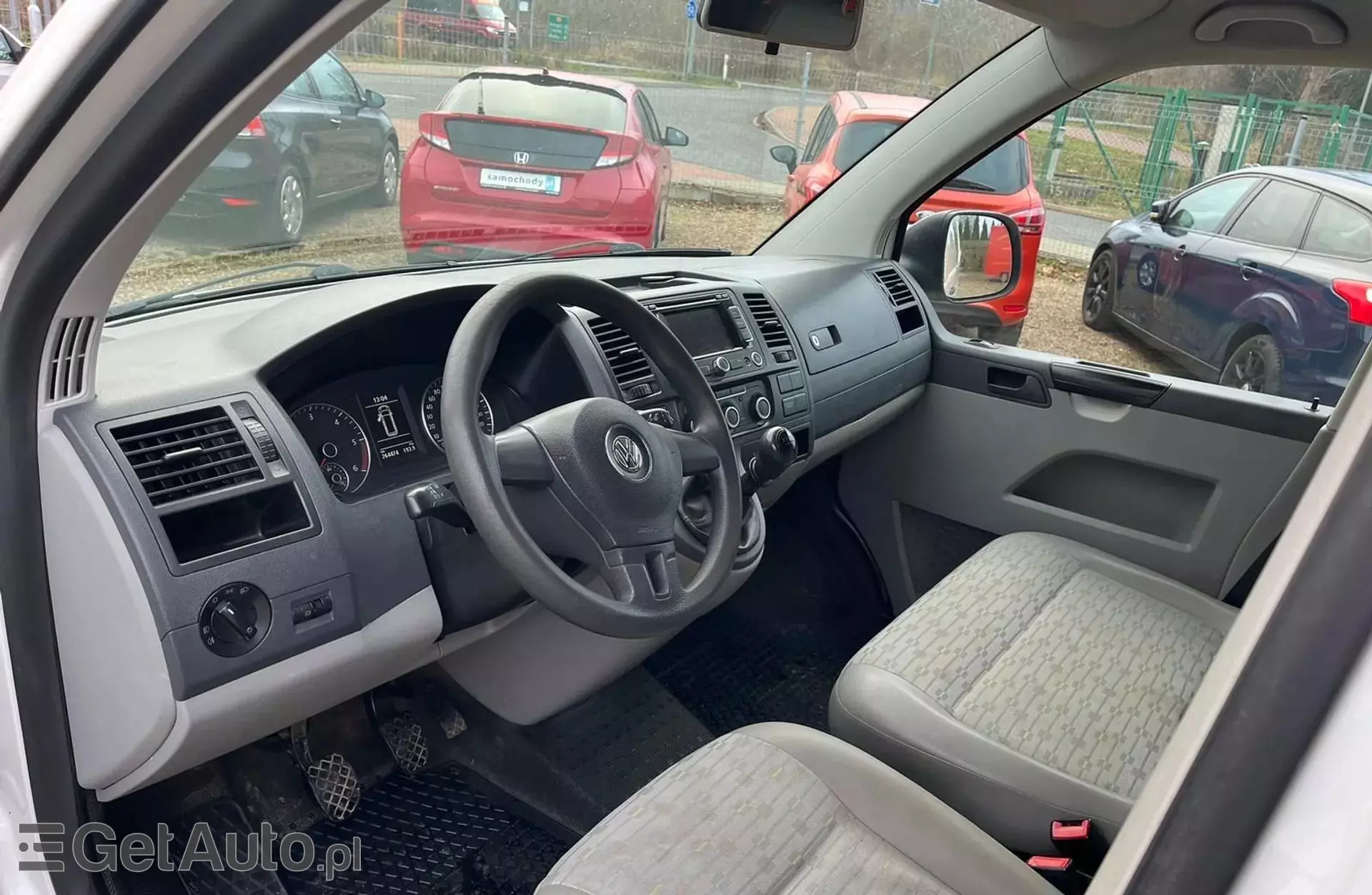VOLKSWAGEN T5 