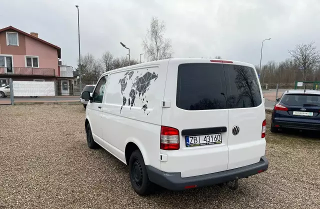 VOLKSWAGEN T5 