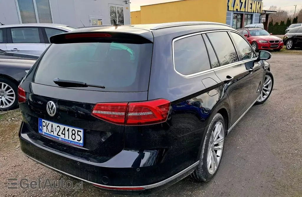 VOLKSWAGEN Passat 
